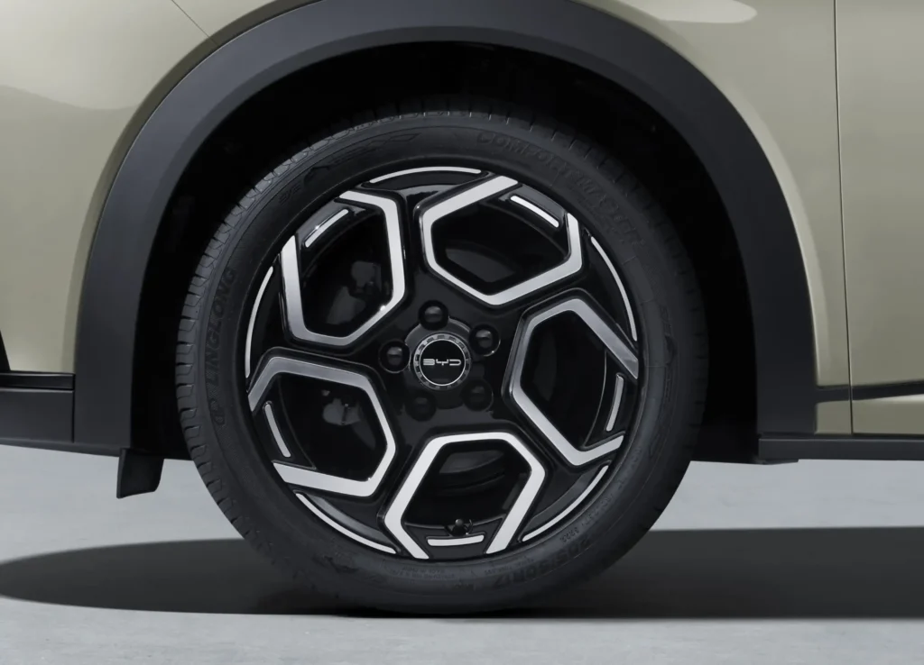 ล้อรถยนต์คืออะไร? เจาะลึกหน้าที่ ประเภท และวิธีเลือกล้อให้เหมาะกับรถคุณ 2 ล้อรถยนต์คืออะไร? เจาะลึกหน้าที่ ประเภท และวิธีเลือกล้อให้เหมาะกับรถคุณ